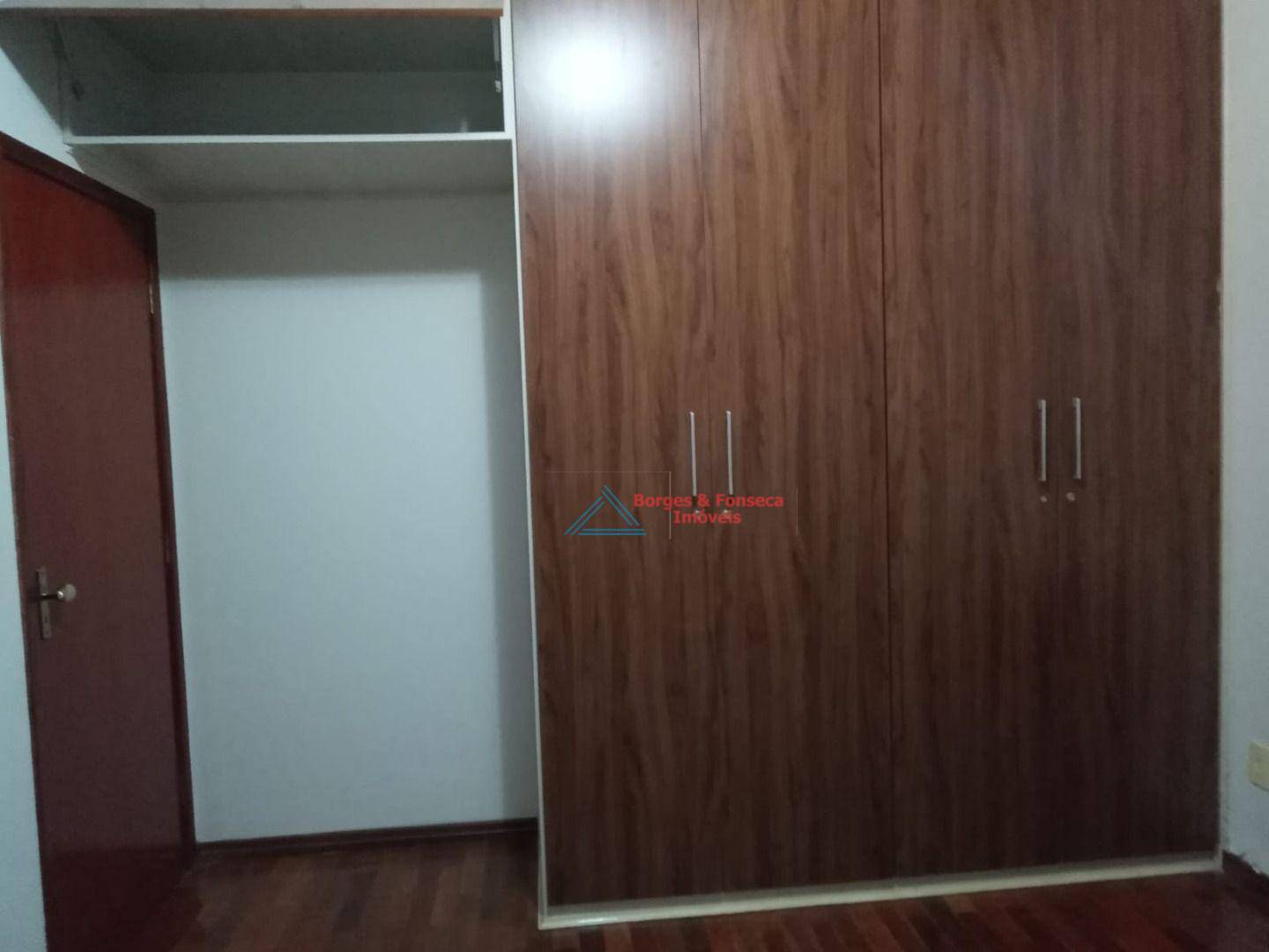 Casa à venda com 3 quartos, 250m² - Foto 18