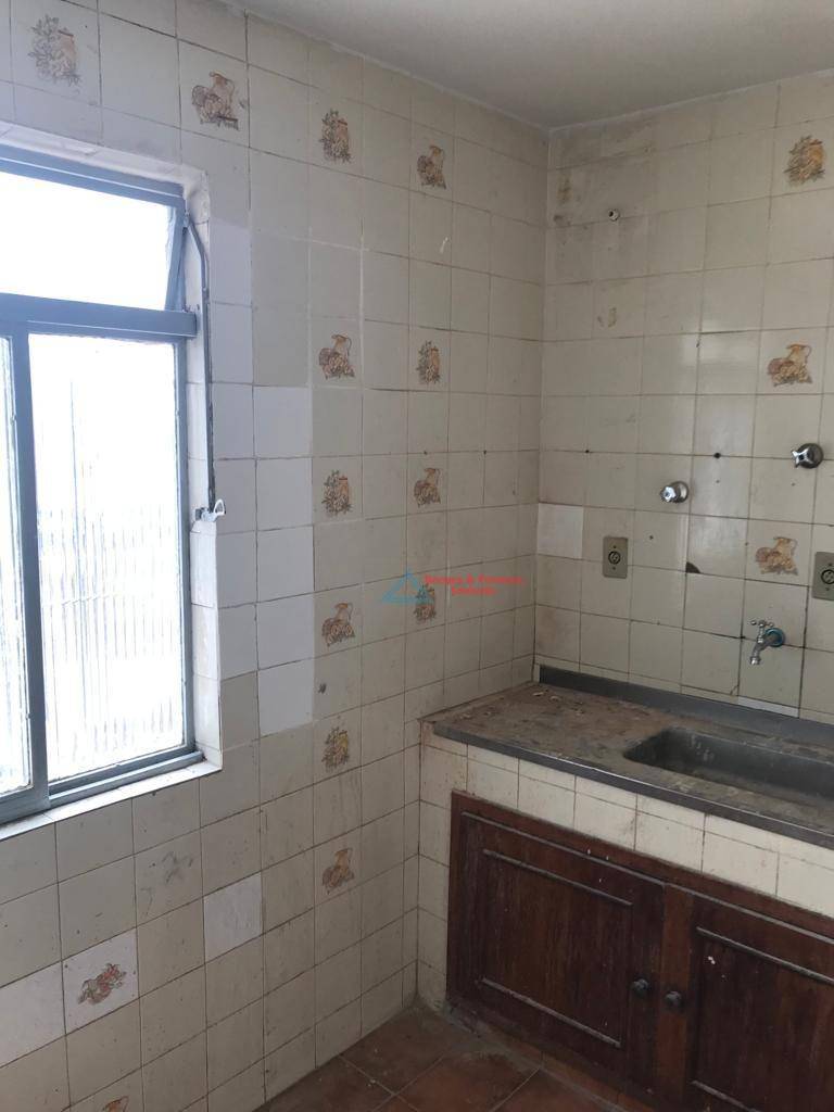 Casa à venda com 5 quartos, 278m² - Foto 18