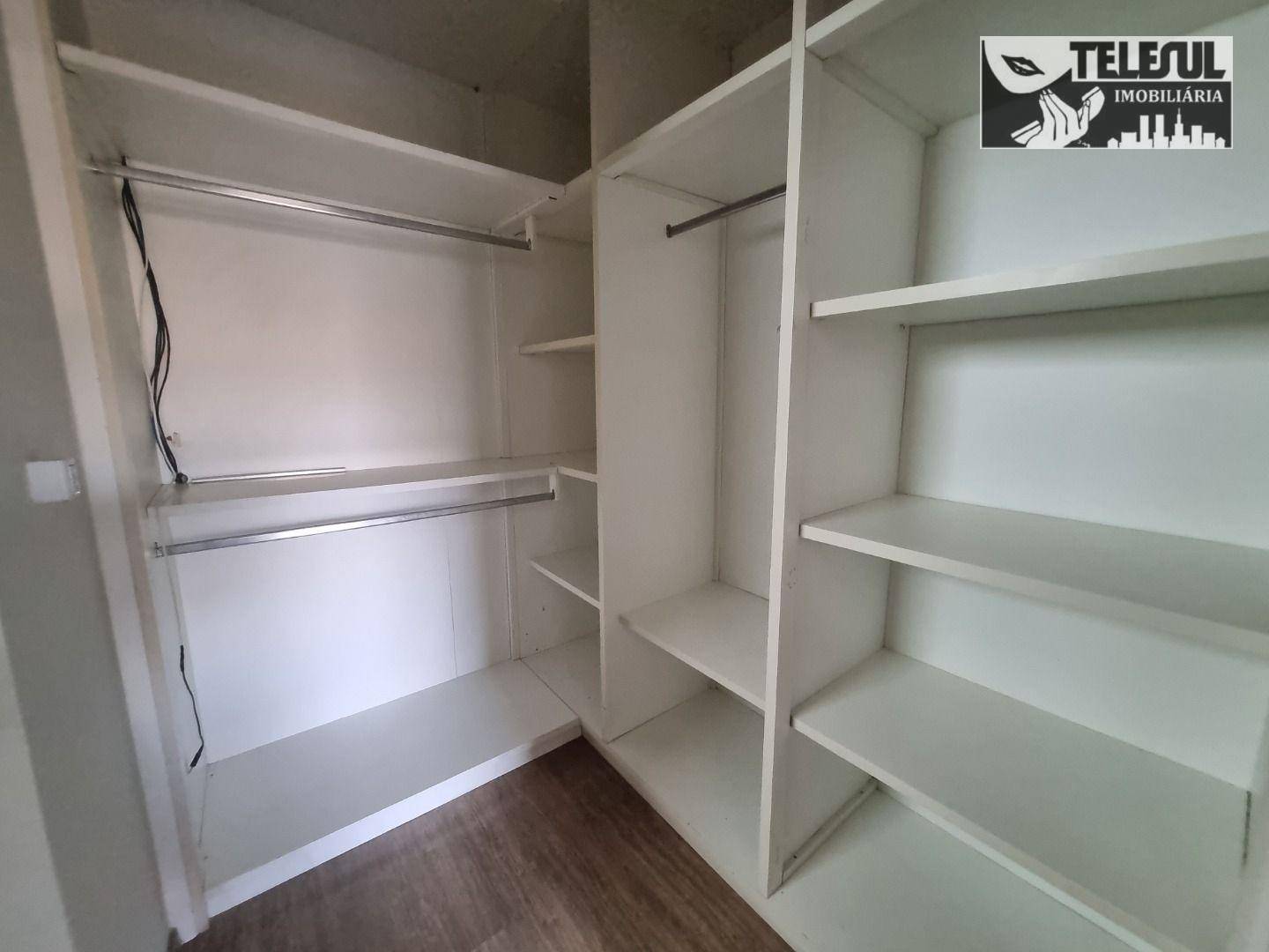 Casa à venda com 3 quartos, 250m² - Foto 5