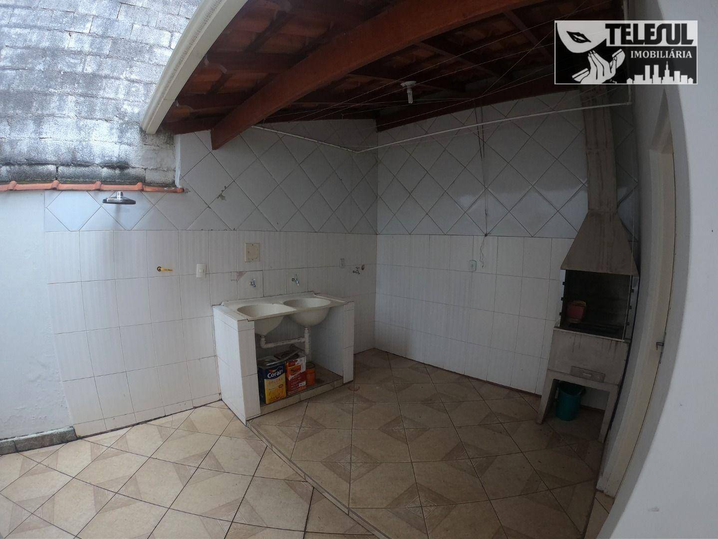 Casa à venda com 3 quartos, 210m² - Foto 10