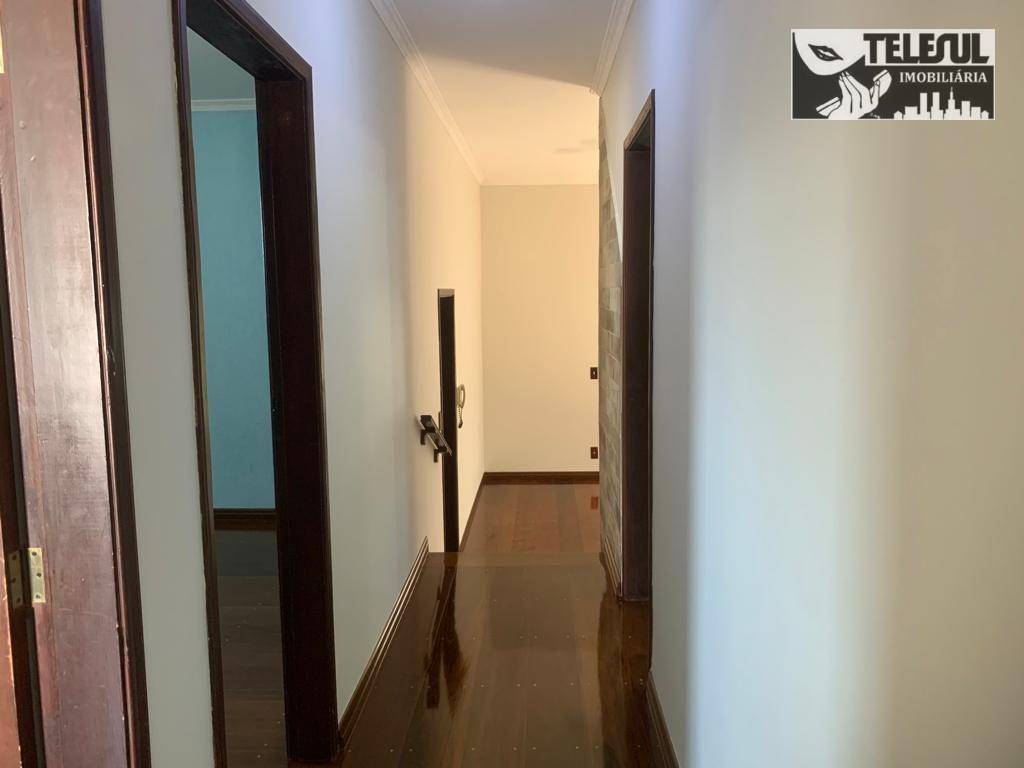 Casa à venda com 3 quartos, 294m² - Foto 22