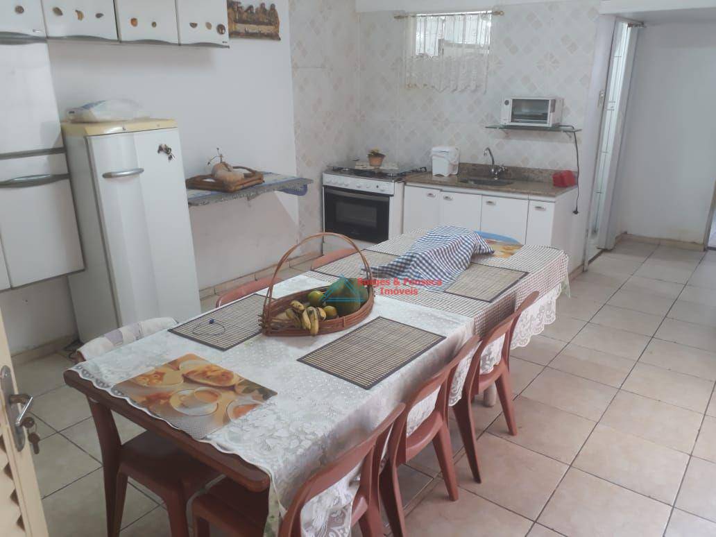 Casa à venda com 3 quartos, 300m² - Foto 25