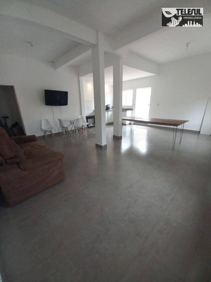 Casa à venda com 3 quartos, 200m² - Foto 13