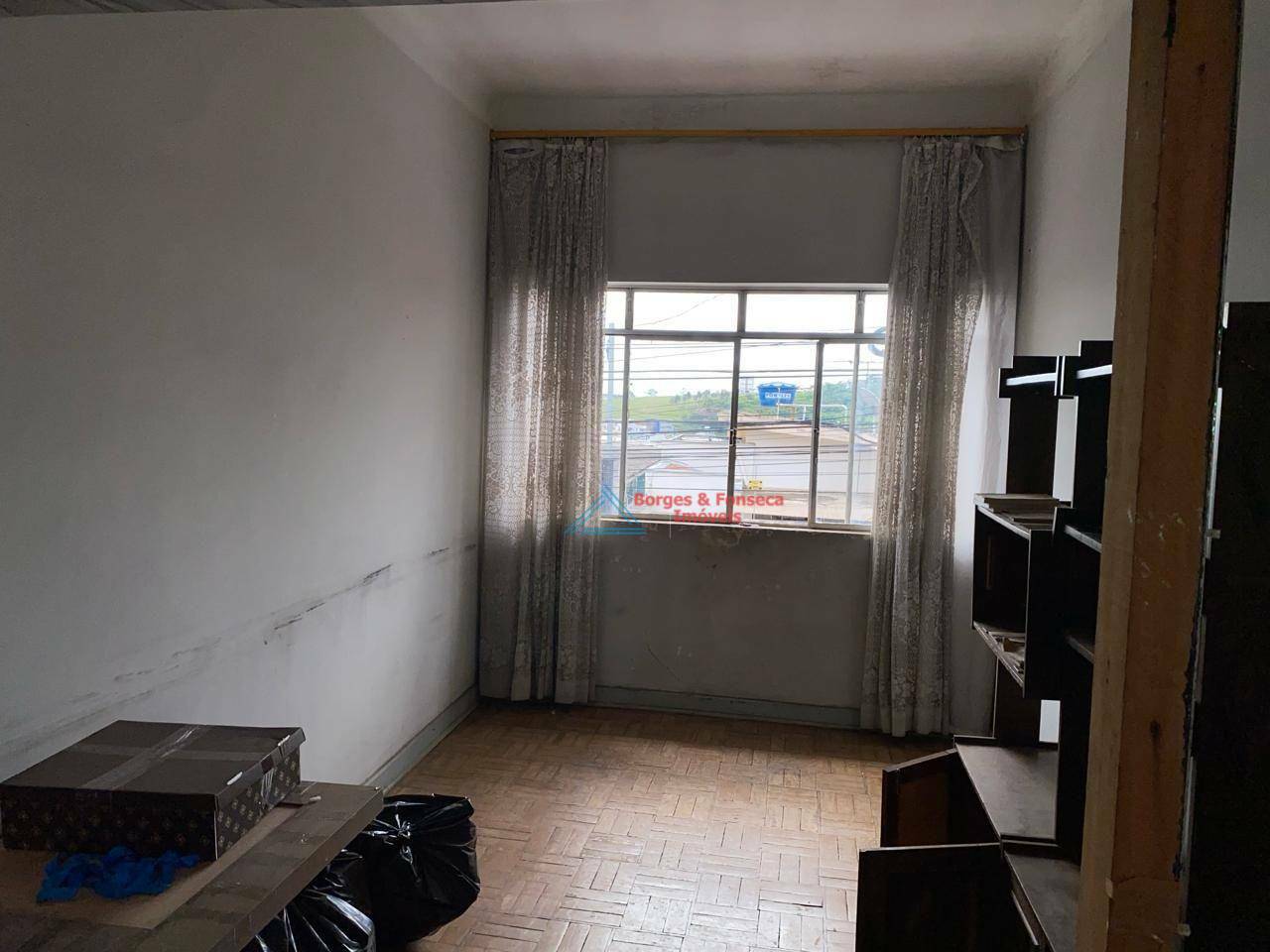 Casa à venda com 3 quartos, 280m² - Foto 8