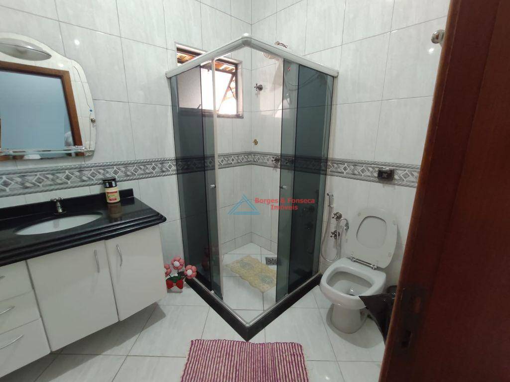 Casa à venda com 3 quartos, 360m² - Foto 20