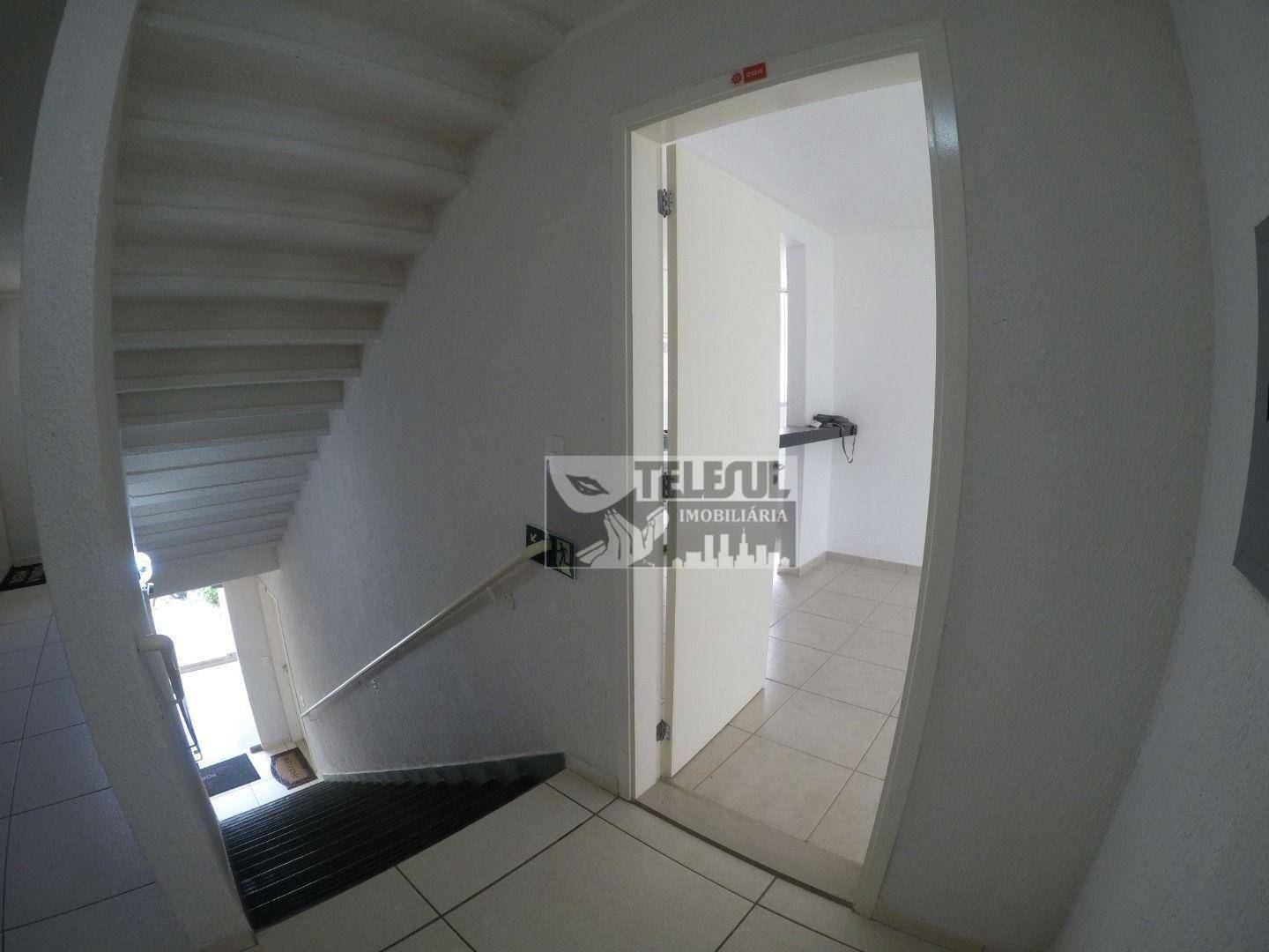 Apartamento à venda com 2 quartos, 49m² - Foto 2