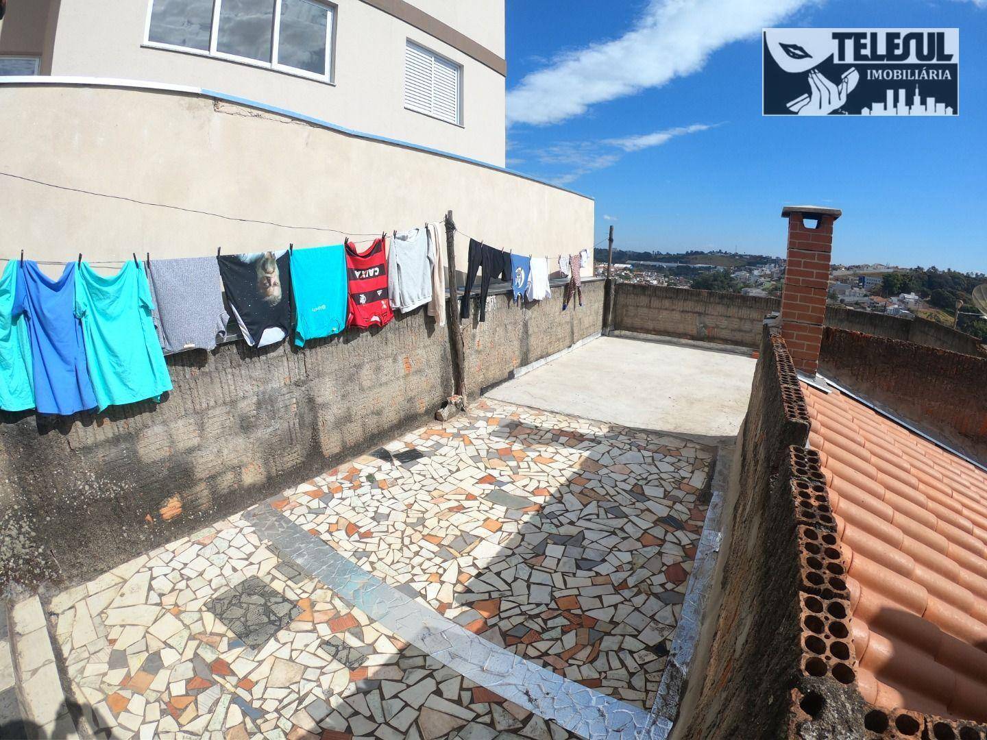 Casa à venda com 3 quartos, 159m² - Foto 4