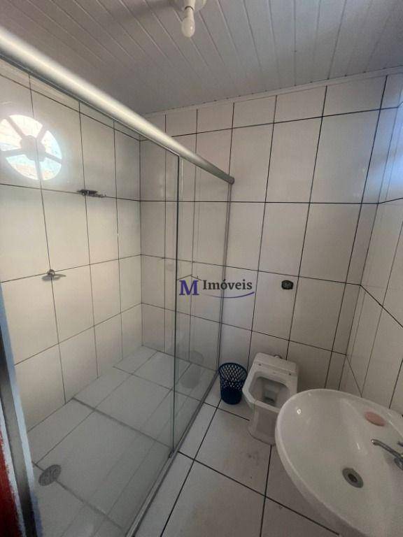 Casa para alugar com 2 quartos, 60m² - Foto 3