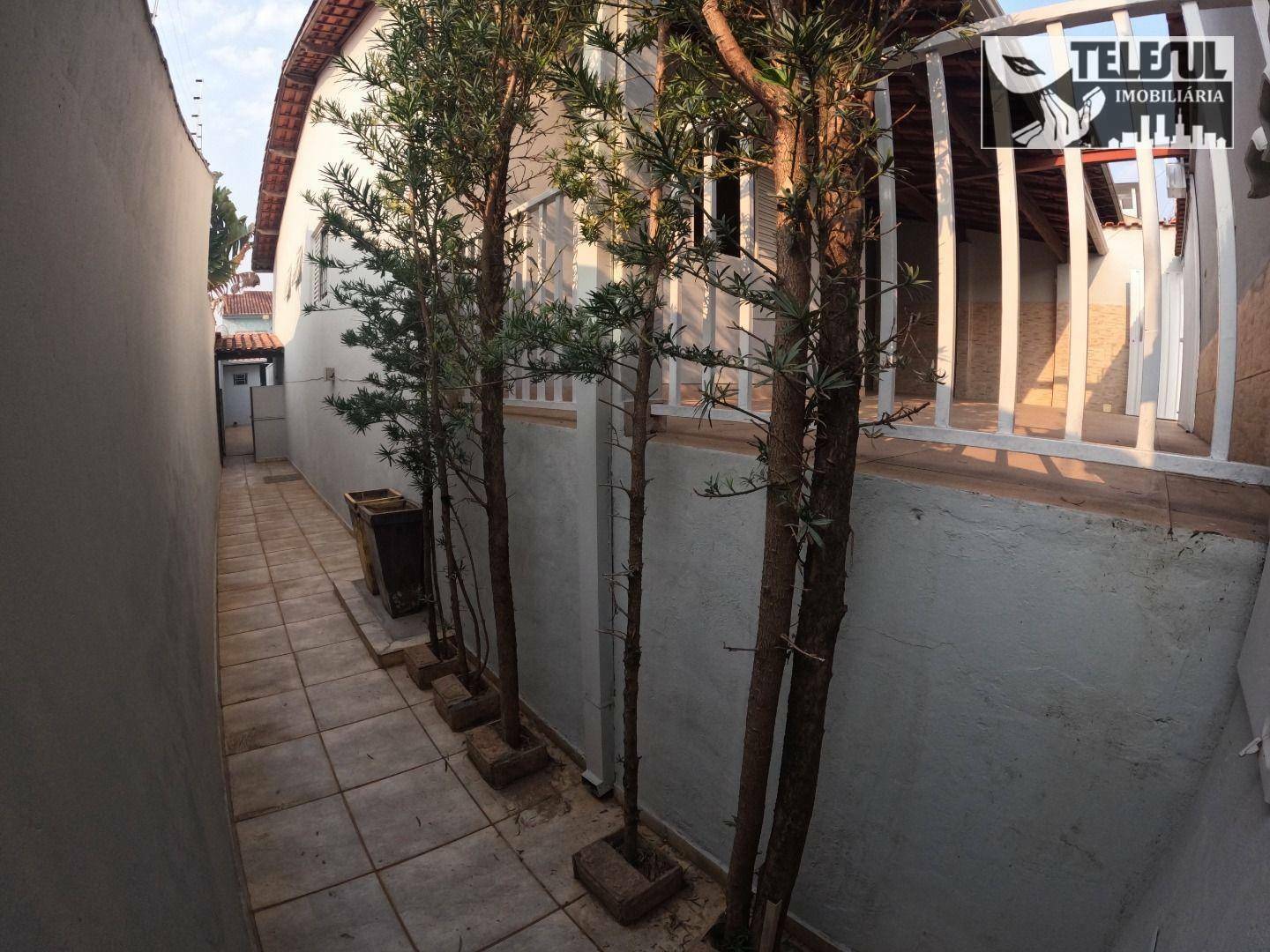 Casa para alugar com 3 quartos, 250m² - Foto 23