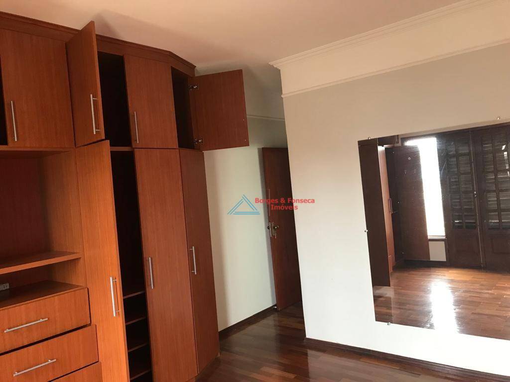 Casa à venda com 3 quartos, 250m² - Foto 13