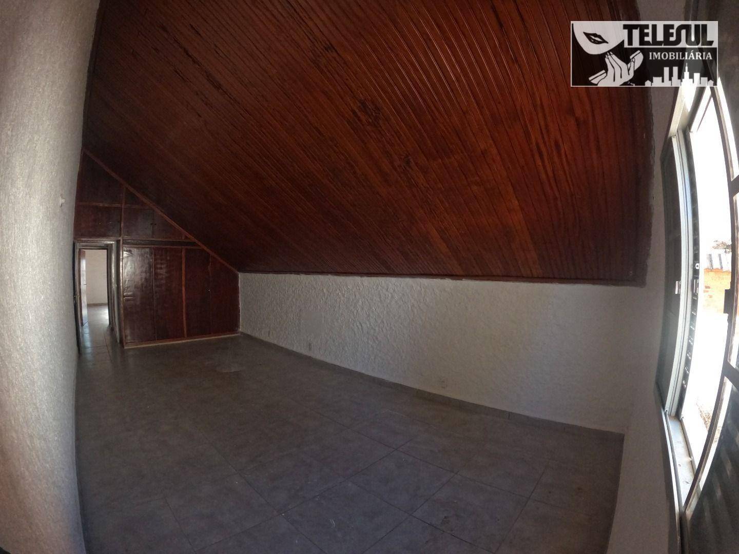 Casa para alugar com 3 quartos, 500m² - Foto 7