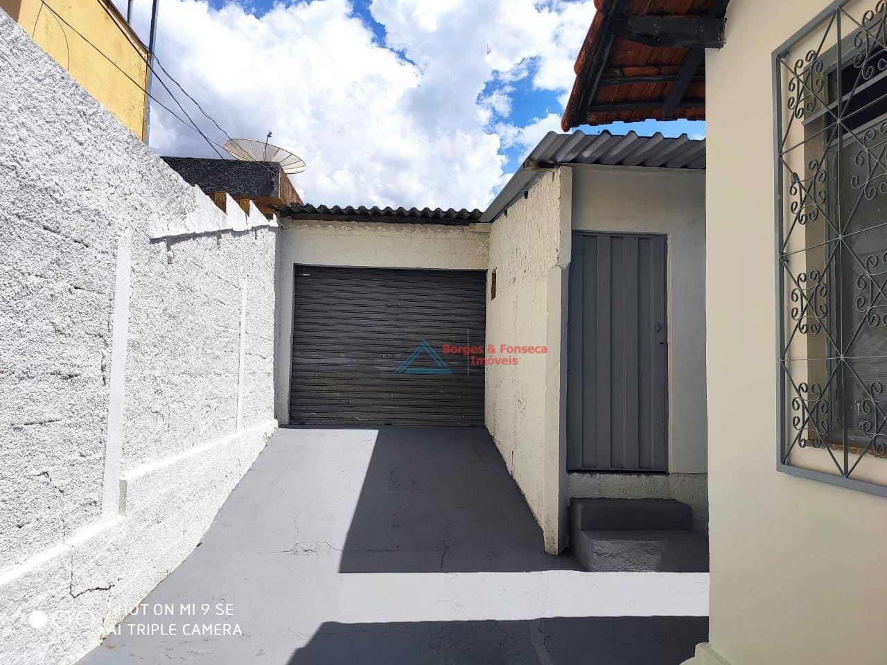 Casa à venda com 3 quartos, 228m² - Foto 12