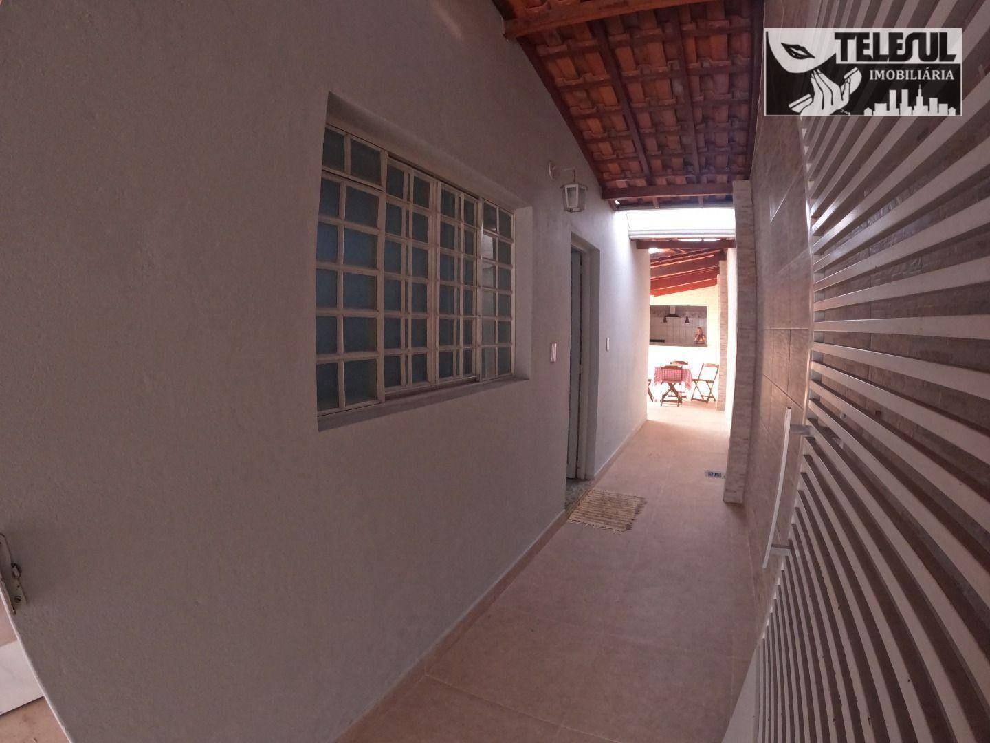 Casa para alugar com 3 quartos, 250m² - Foto 12