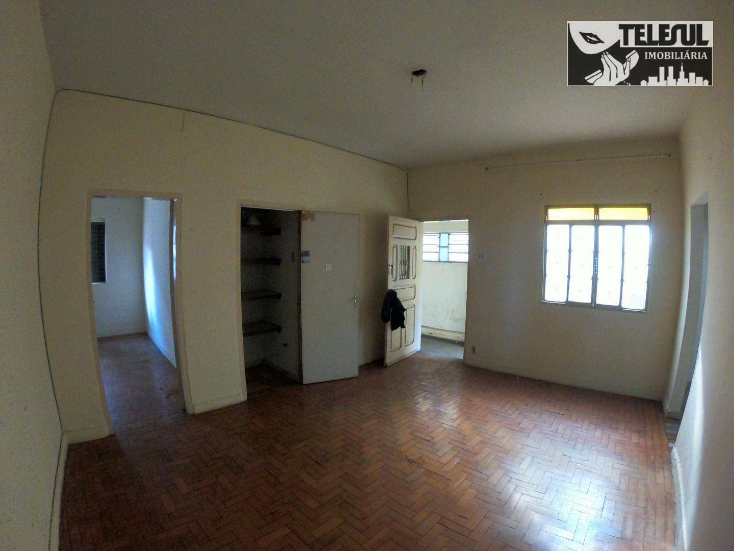 Casa à venda com 4 quartos, 201m² - Foto 2