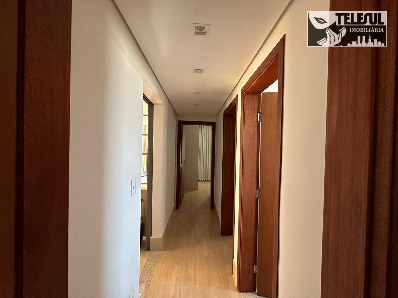 Apartamento à venda com 3 quartos, 101m² - Foto 11