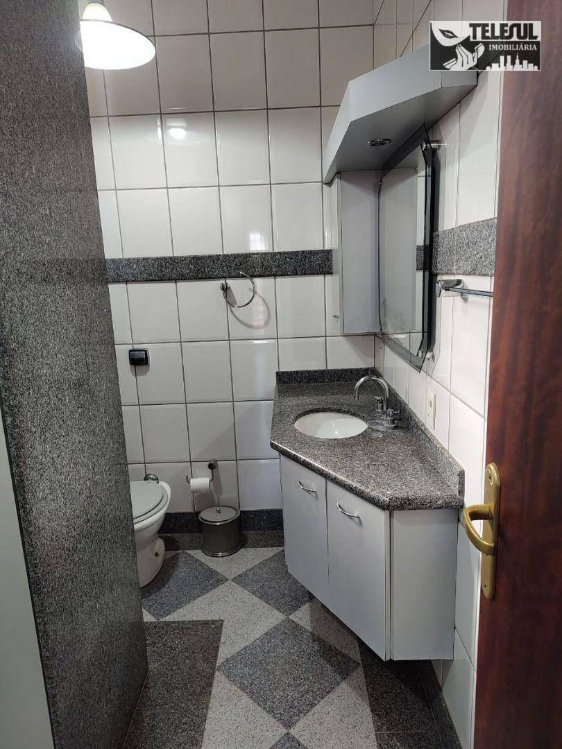 Casa à venda com 8 quartos, 500m² - Foto 16