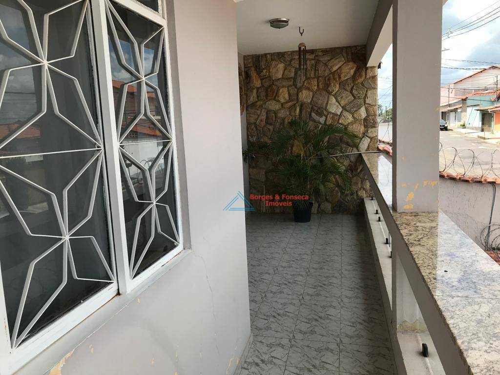 Casa à venda com 4 quartos, 250m² - Foto 5