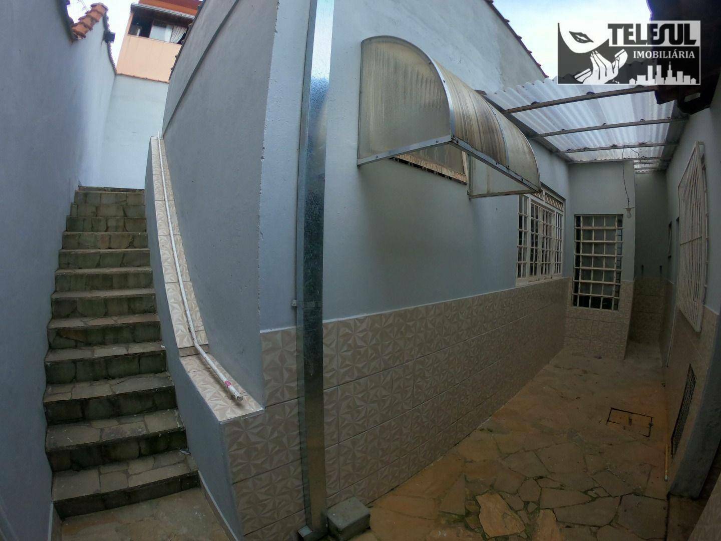 Casa à venda com 3 quartos, 220m² - Foto 11