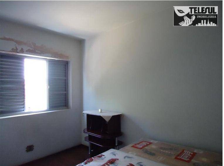 Apartamento à venda com 2 quartos, 62m² - Foto 2