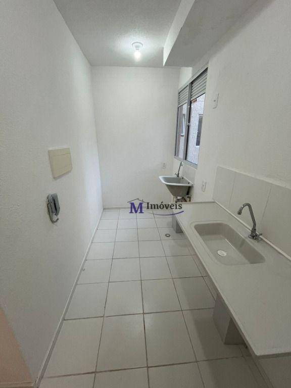 Apartamento para alugar com 2 quartos, 45m² - Foto 8