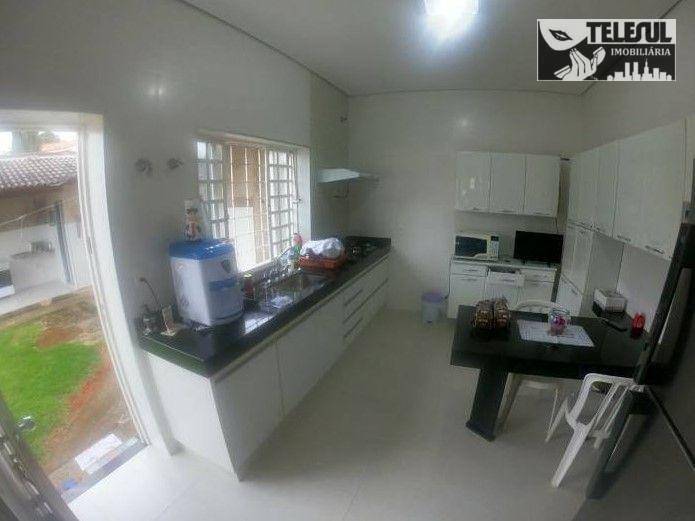 Casa à venda com 4 quartos, 300m² - Foto 5