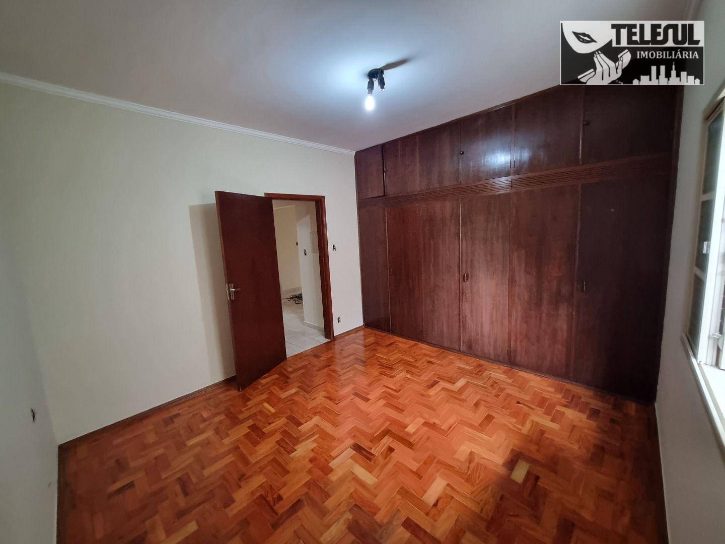 Casa à venda com 4 quartos, 199m² - Foto 8