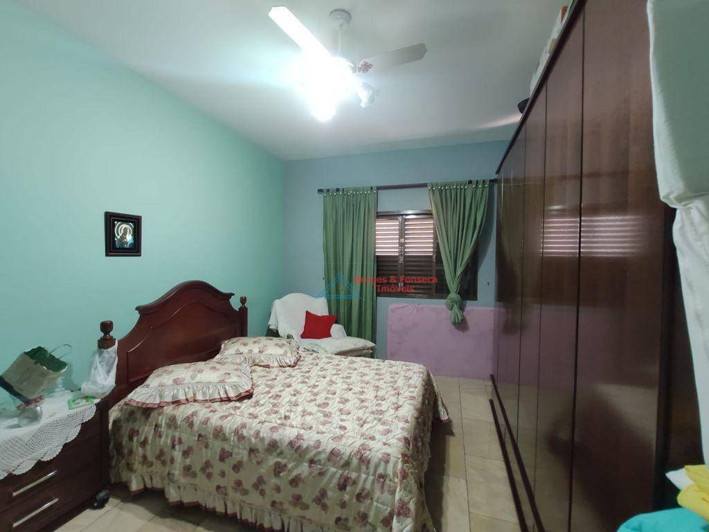 Casa à venda com 3 quartos, 360m² - Foto 12