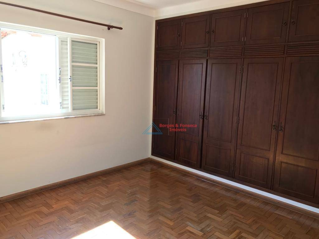 Casa à venda com 6 quartos, 360m² - Foto 8