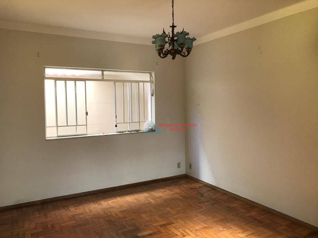 Casa à venda com 6 quartos, 360m² - Foto 5