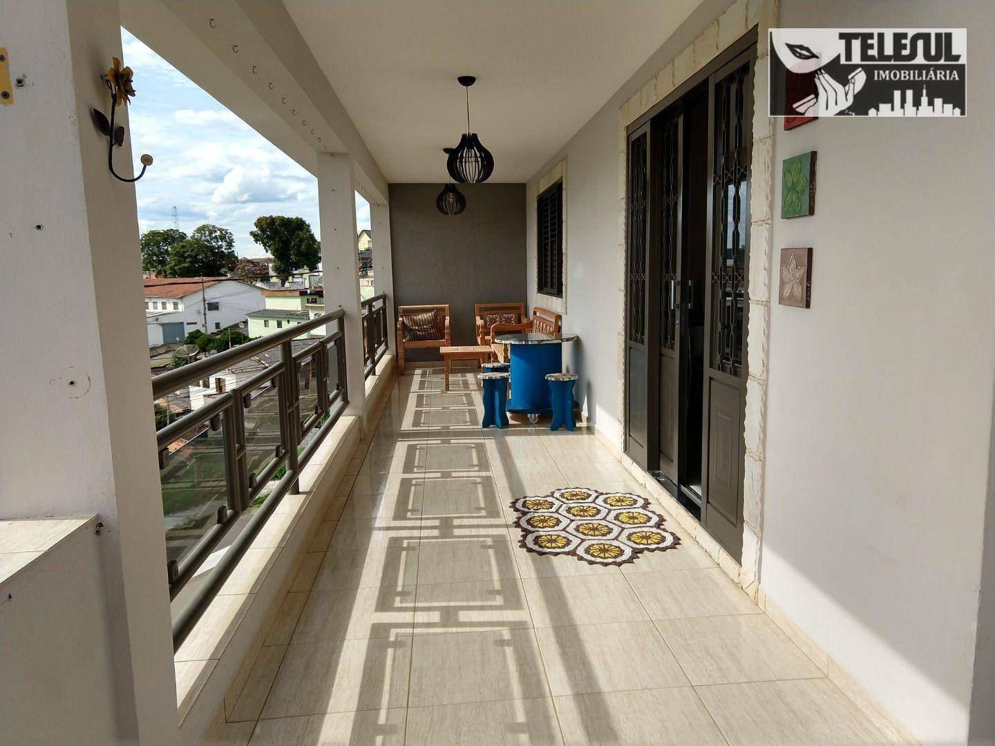 Casa à venda com 3 quartos, 331m² - Foto 10