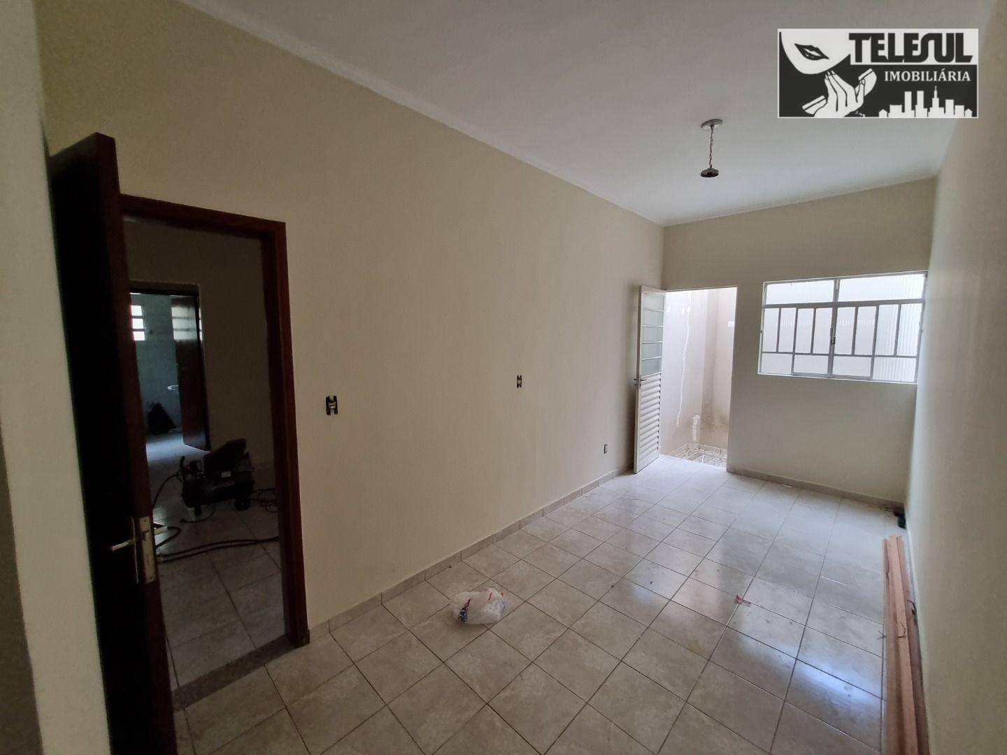 Casa à venda com 4 quartos, 199m² - Foto 3