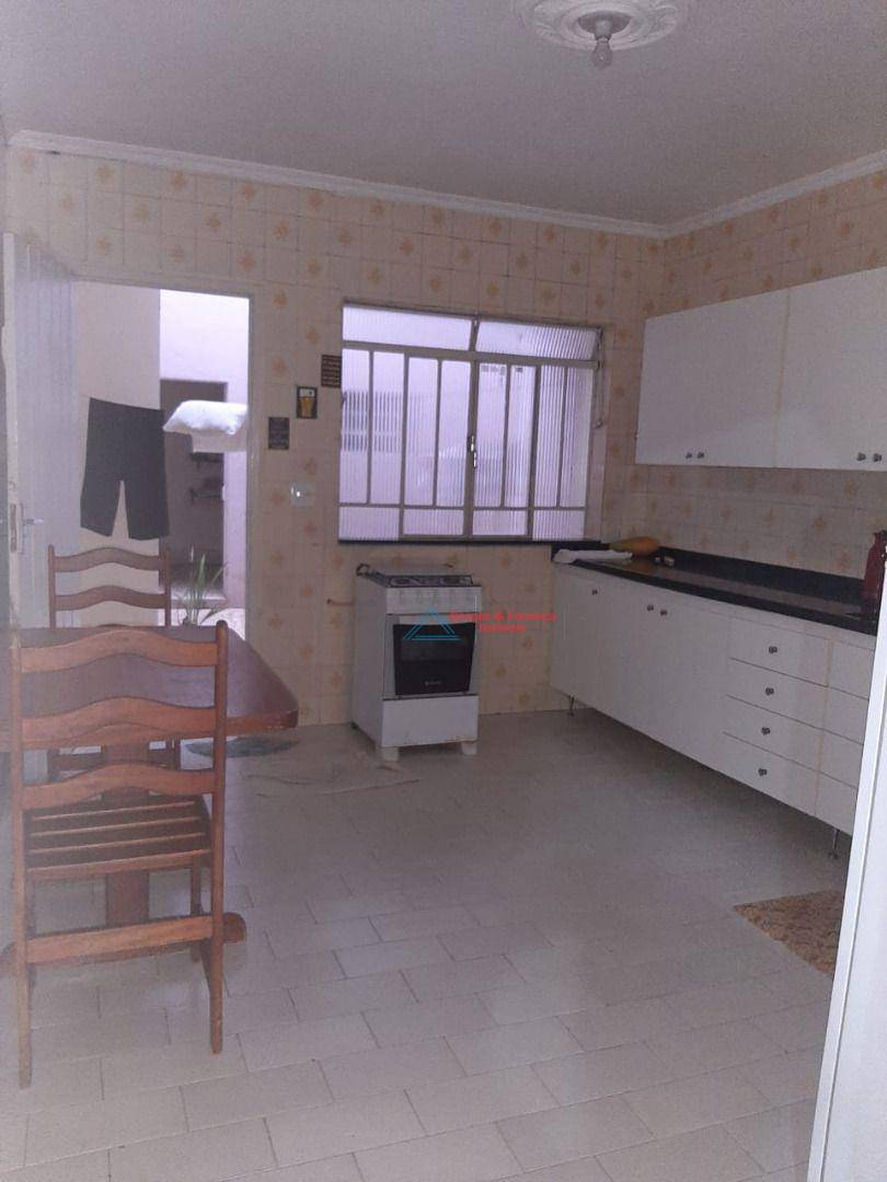 Apartamento à venda com 3 quartos, 154m² - Foto 14