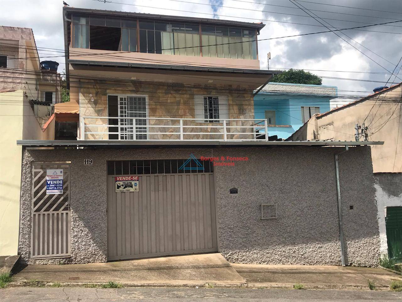 Casa à venda com 2 quartos, 250m² - Foto 1