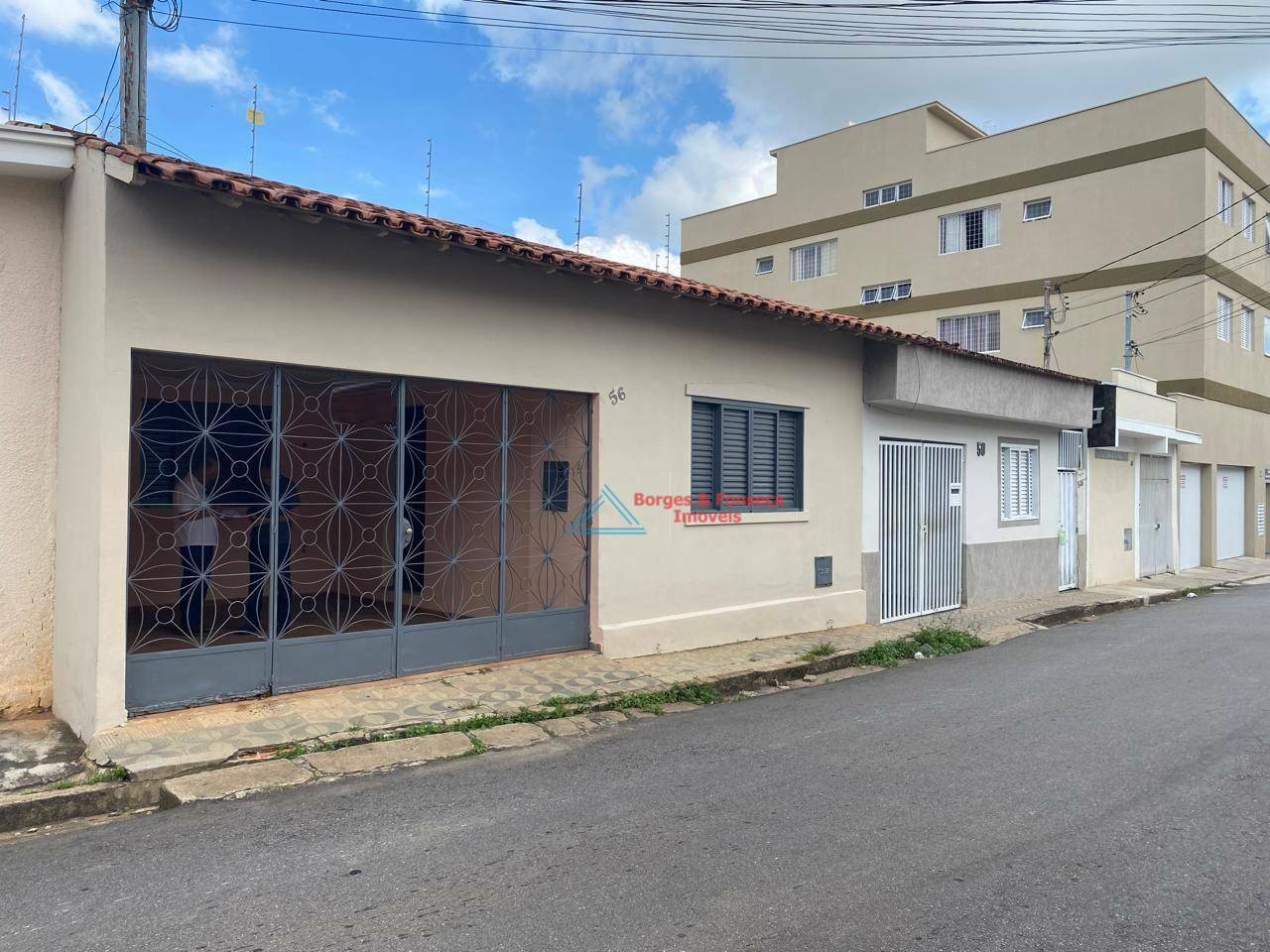 Casa à venda com 3 quartos, 171m² - Foto 1