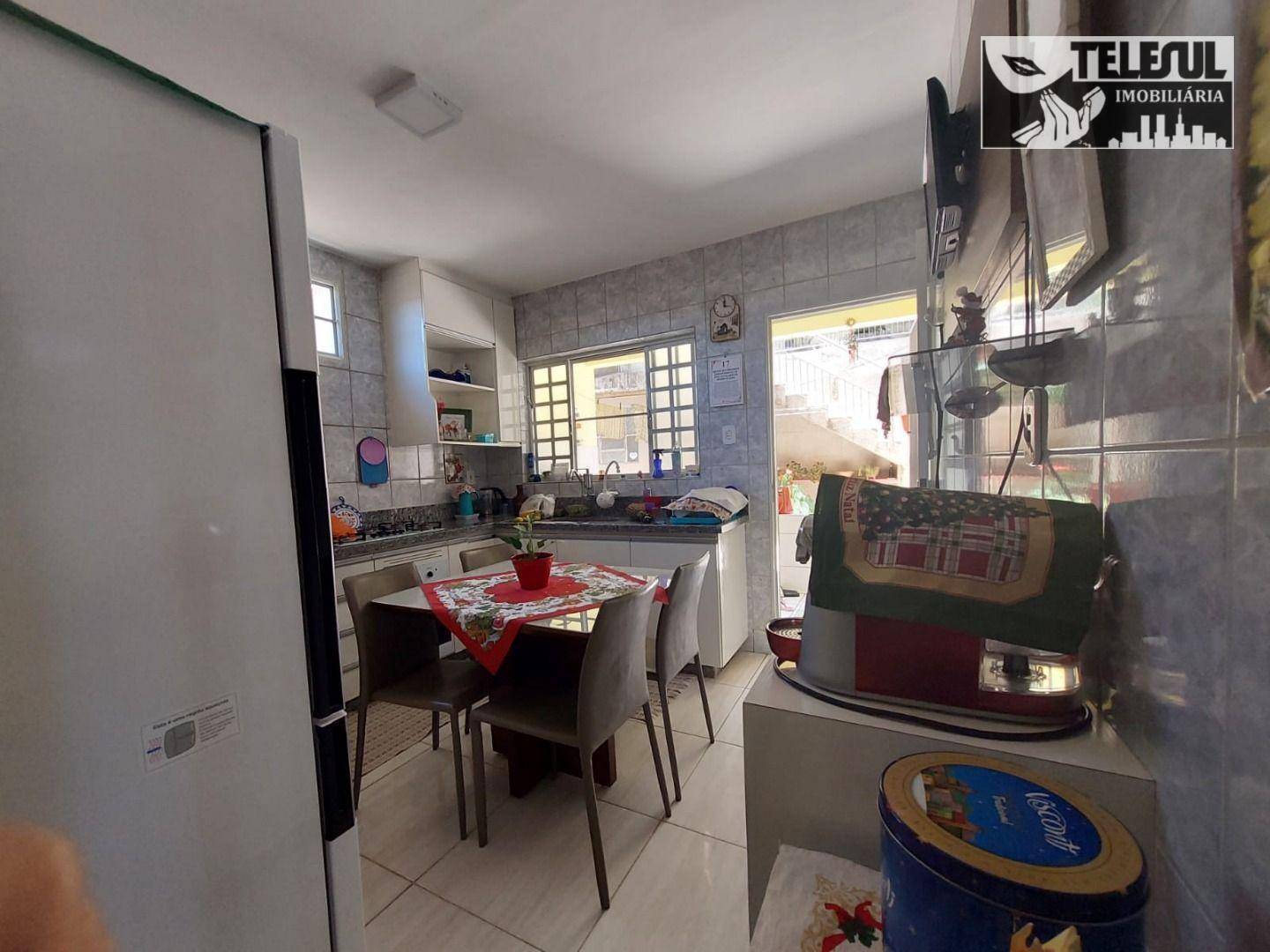 Casa à venda com 2 quartos, 250m² - Foto 17