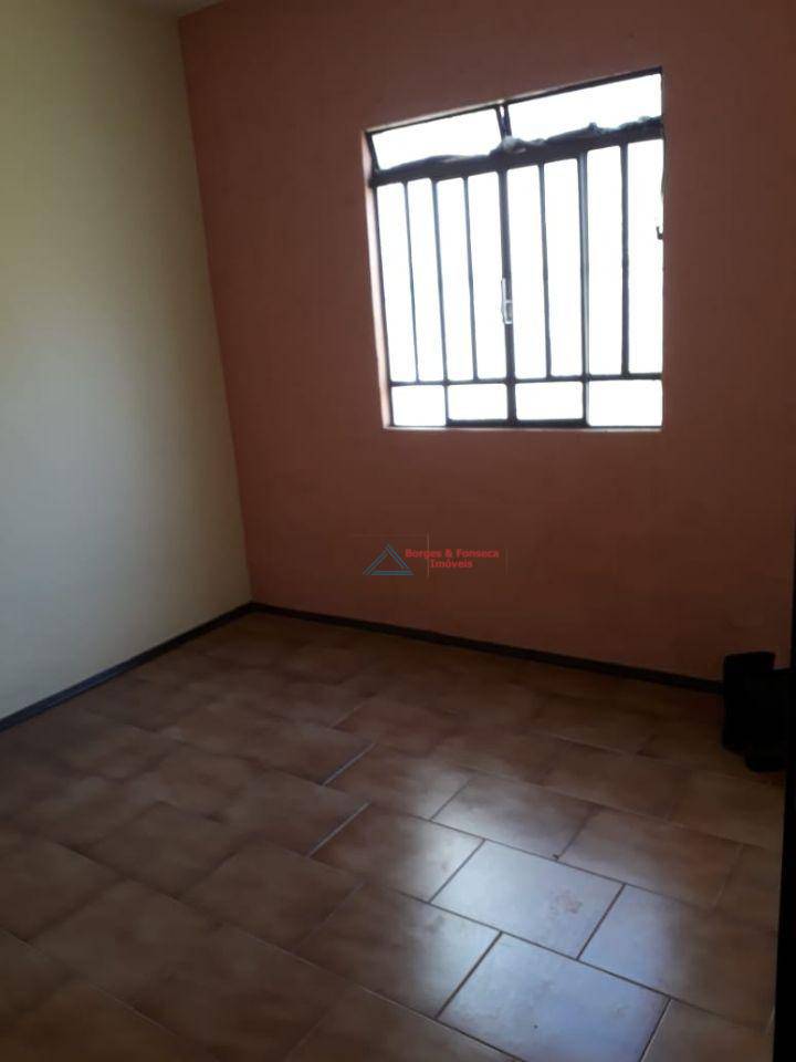 Casa à venda com 3 quartos, 250m² - Foto 7