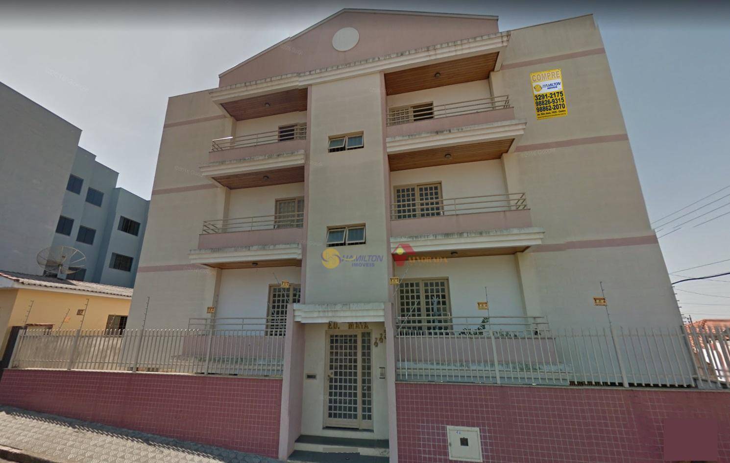 Apartamento à venda com 3 quartos, 113m² - Foto 1