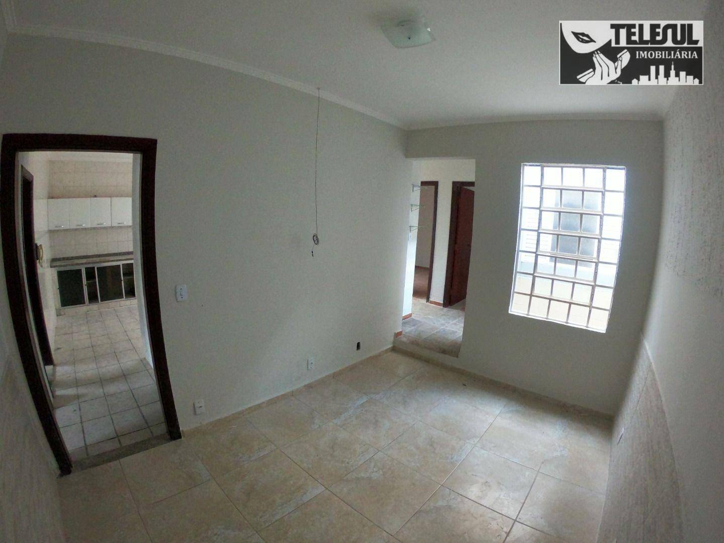 Casa à venda com 3 quartos, 220m² - Foto 8