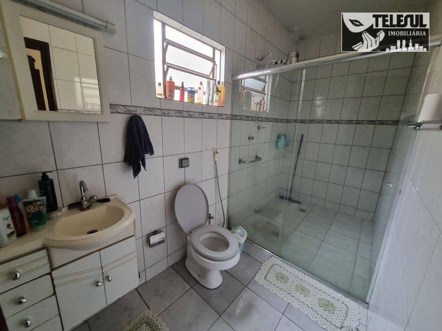 Casa à venda com 1 quarto, 200m² - Foto 6