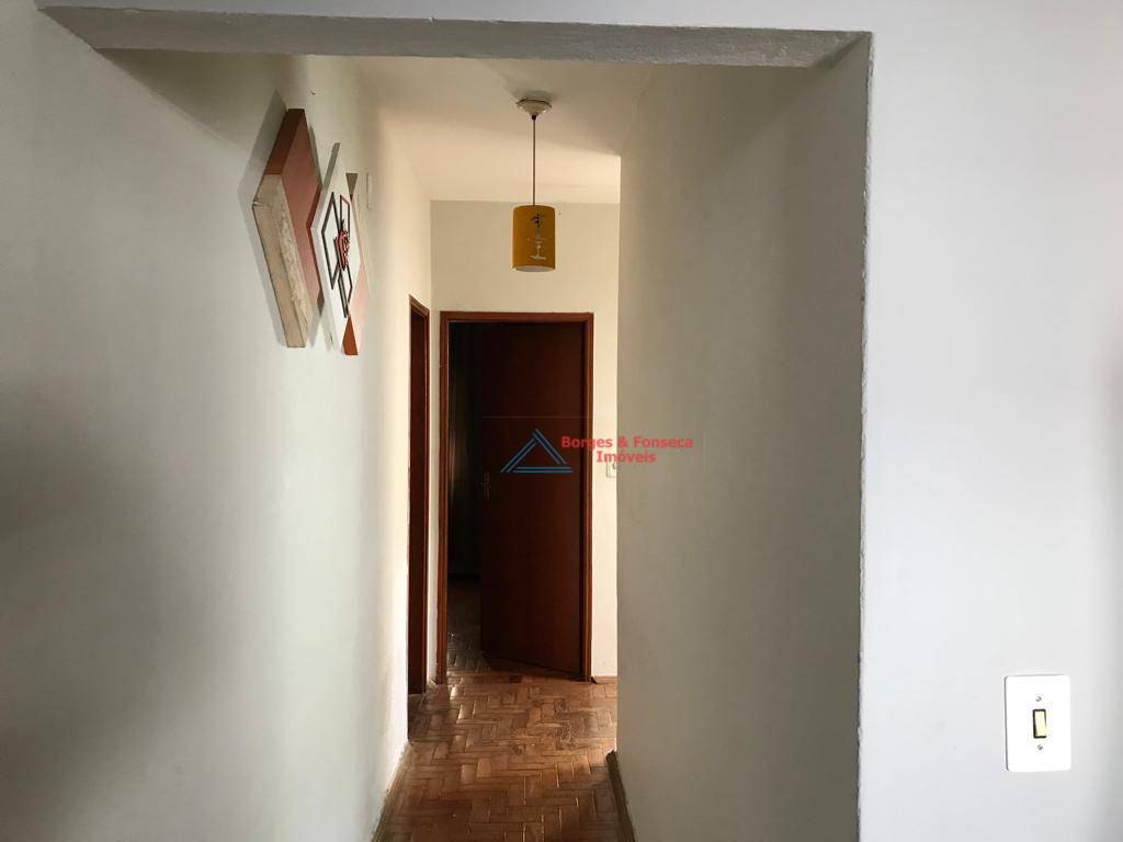 Casa à venda com 3 quartos, 374m² - Foto 9