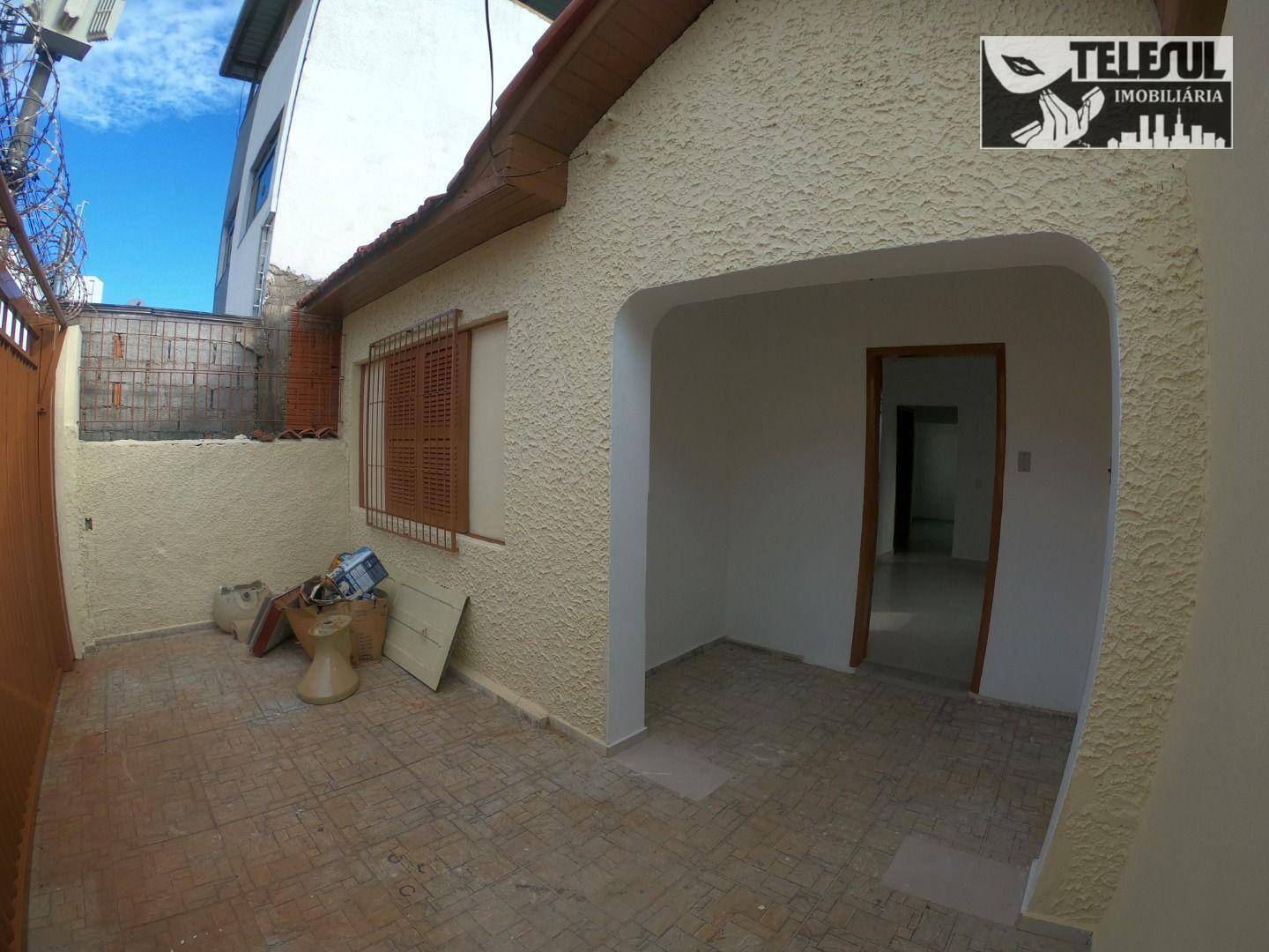 Casa à venda com 4 quartos, 115m² - Foto 1