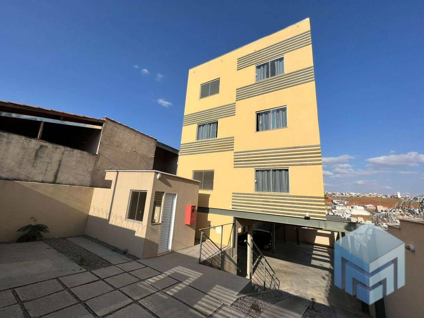 Apartamento à venda com 2 quartos, 46m² - Foto 1