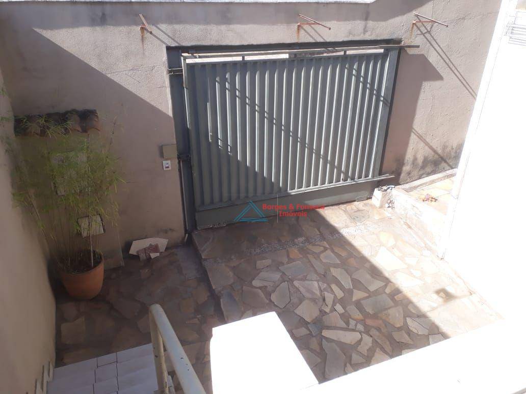 Casa à venda com 3 quartos, 300m² - Foto 19