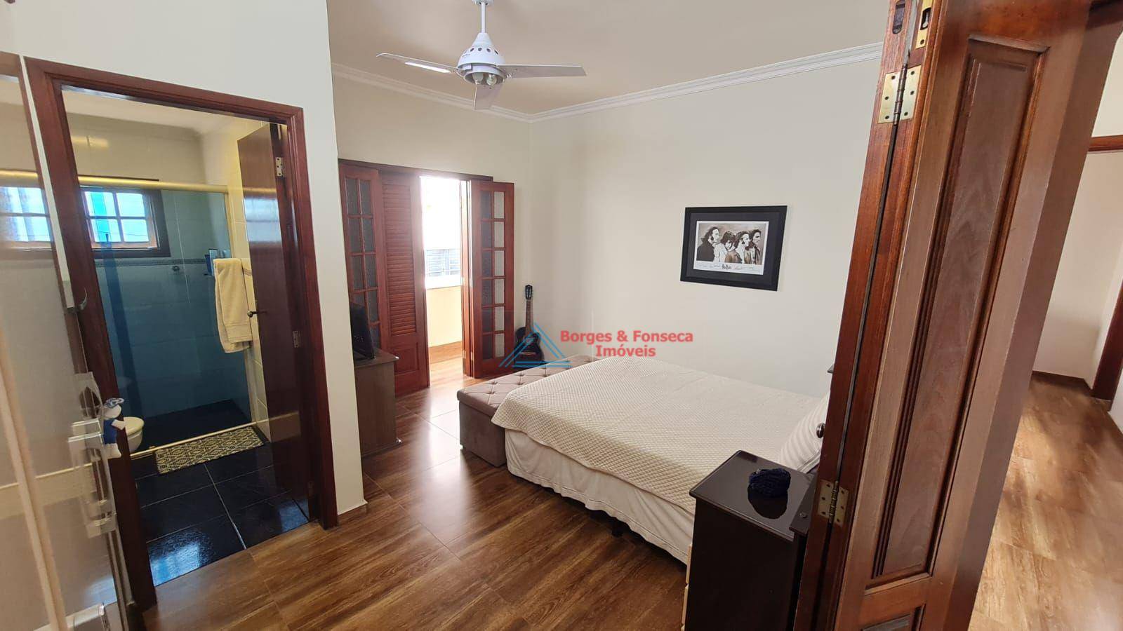 Casa à venda com 4 quartos, 178m² - Foto 13