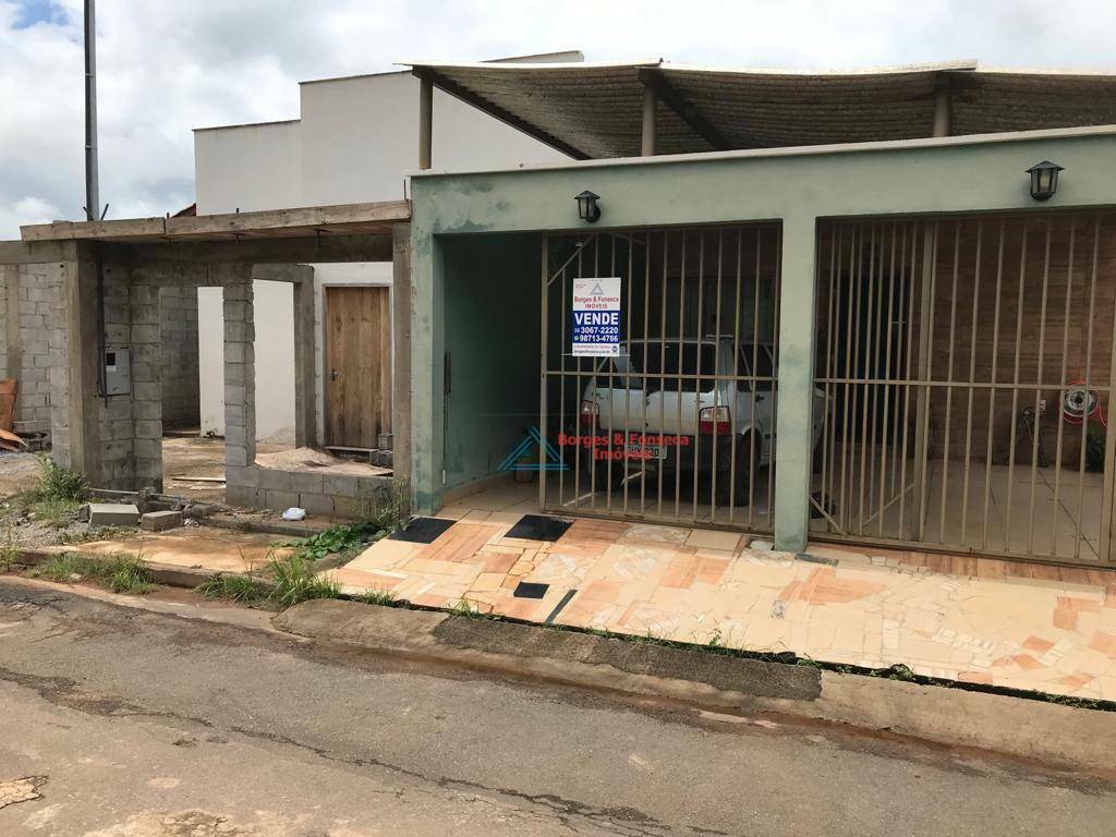 Casa à venda com 4 quartos, 296m² - Foto 2