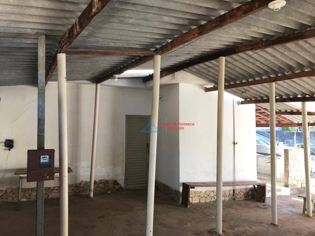 Chácara à venda com 2 quartos, 750m² - Foto 5