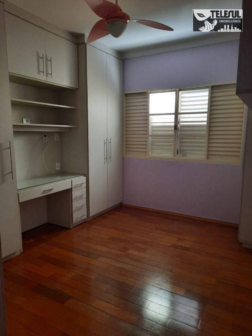 Casa à venda com 3 quartos, 360m² - Foto 13