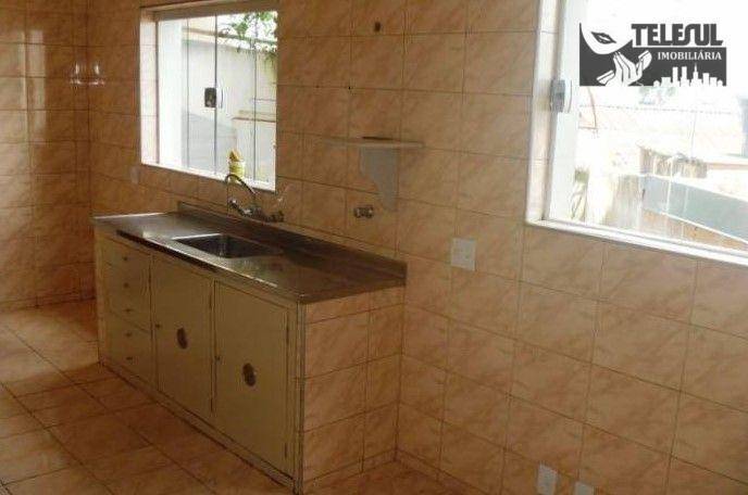 Casa à venda com 4 quartos, 400m² - Foto 2