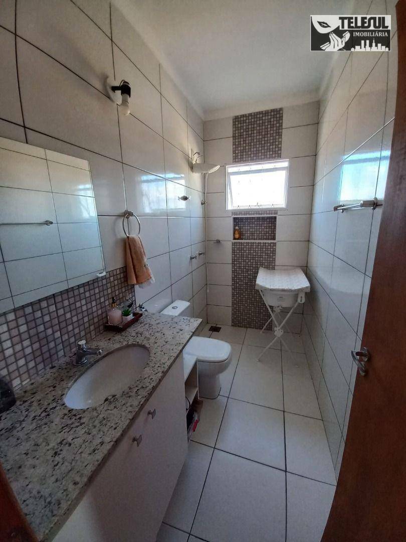 Casa à venda com 3 quartos, 200m² - Foto 8