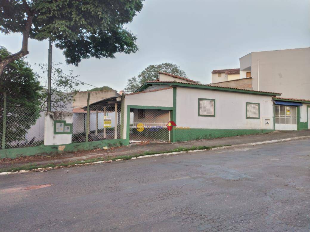 Casa à venda com 2 quartos, 300m² - Foto 1